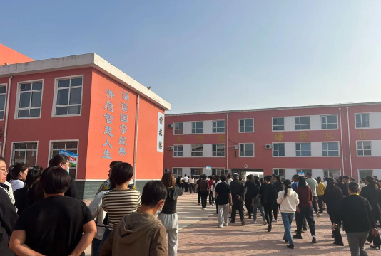 灯明寺中学阅读区