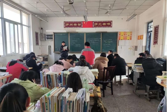 找王镇初级中学阅读区