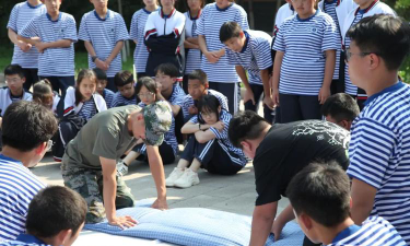 运城闻喜县银光华涛职业中学阅读区