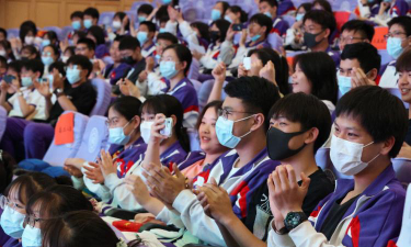天津市第二中学阅读区