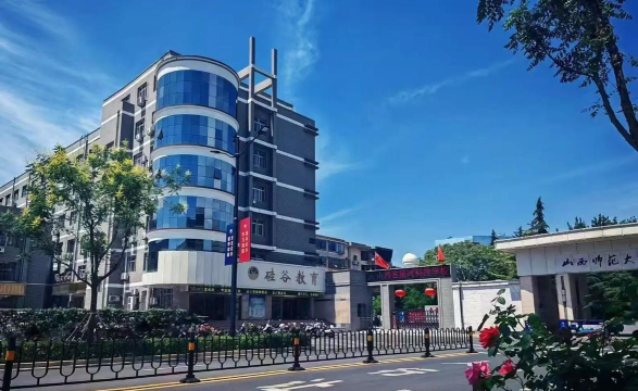 临汾山西省星河科技学校阅读区