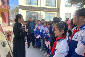 凉州区新华乡中学阅读区