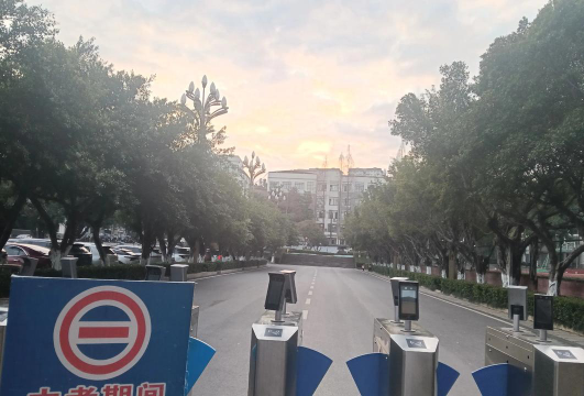 重庆市开州区临江中学阅读区