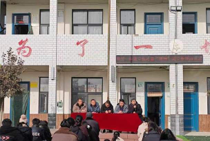 王寺镇中学阅读区