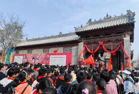 登封市东金店乡第十中心小学阅读区