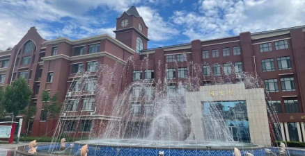 菏泽翔邦商贸技工学校阅读区