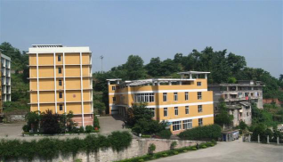重庆市梁平红旗中学阅读区