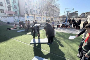 登封市徐庄乡第五中心小学阅读区