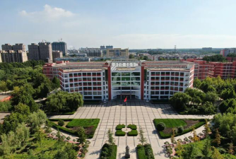 泰安东平县明湖中学阅读区