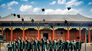 北京顺义区青苗学校阅读区