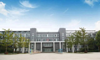 北京市第二中学通州校区阅读区
