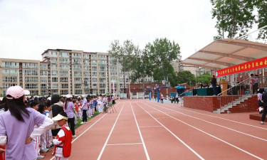 北京中国人民大学附属中学第二分校阅读区