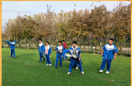 北京交通大学附属中学东校区阅读区