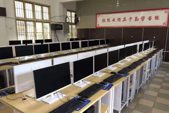 邵阳市英达中等职业技术学校阅读区