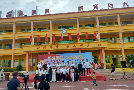 大良西山小学阅读区