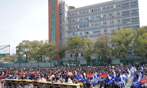 邵阳洞口县第一职业中学阅读区