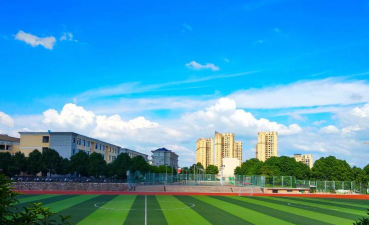 岳阳平江县职业技术学校阅读区