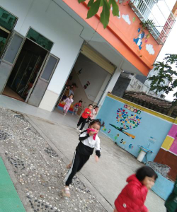 曲溪镇培苗幼儿园阅读区