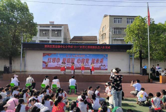 襄阳区黄龙镇中心学校阅读区