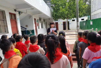 小陈乡中心小学阅读区