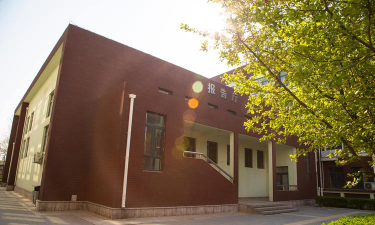 北京汽车技师学院阅读区