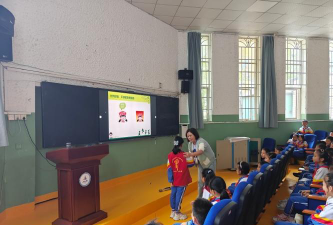 西南街道第四小学阅读区