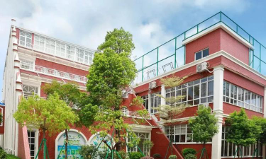 深圳杰仁高级中学阅读区