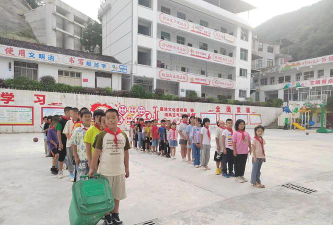 衡阳市茶园小学阅读区
