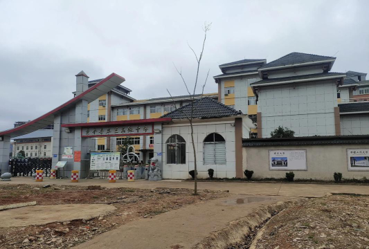 兰考县张君墓镇张东小学阅读区
