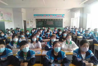 河间市兴村乡榆林庄初级中学阅读区