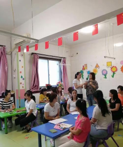 馨馨幼儿园阅读区