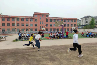 刘家庄学校阅读区
