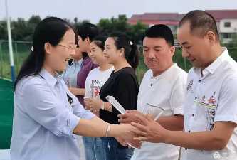 当阳市庙前中小学阅读区