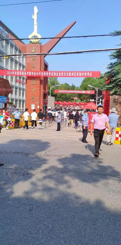位敢中学阅读区