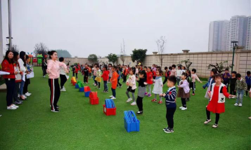 崇州市绿色实验幼儿园阅读区