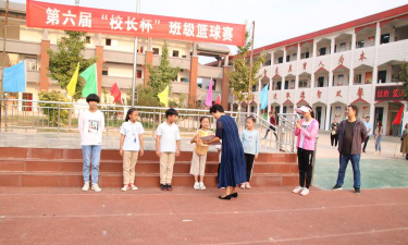 吉利区第一小学阅读区