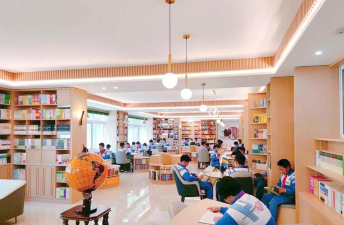 盘锦市育才学校阅读区
