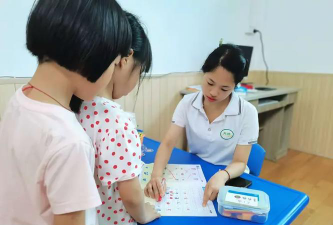 新坛中心幼儿园阅读区