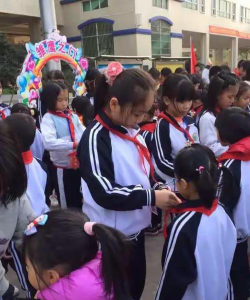 高明区明城镇中心小学阅读区