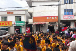 普宁市梅塘镇中心幼儿园阅读区