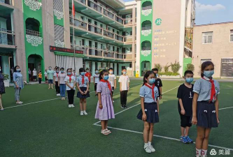 武汉市汉口回民小学阅读区