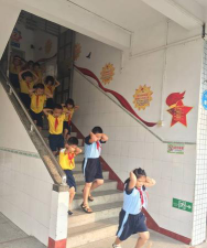 蓬江区丹灶小学阅读区