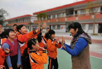 佛山市南海区九江镇东方六社小学阅读区