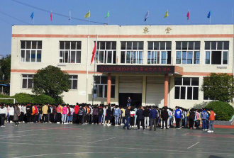 龙台镇初级中学阅读区