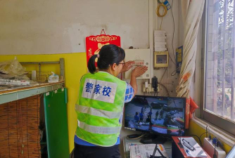 杜阮镇龙岭小学阅读区