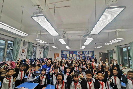 佛山市顺德区杏坛小学阅读区