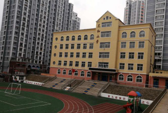 棠下镇三和小学阅读区