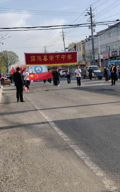 襄垣县下良镇下良中学阅读区