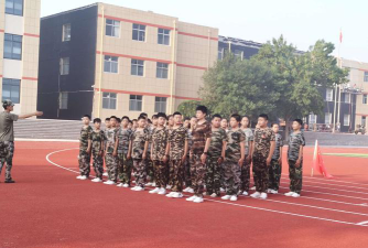 古城镇中学阅读区
