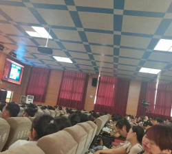偃师市岳滩镇中心小学阅读区